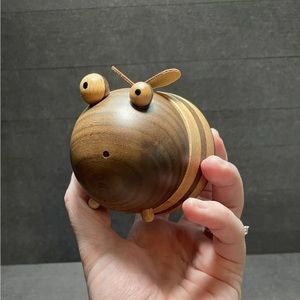 Baking Buddy Cute Bumblebee Toothpick Holder Dispenser Great Gift Idea bee